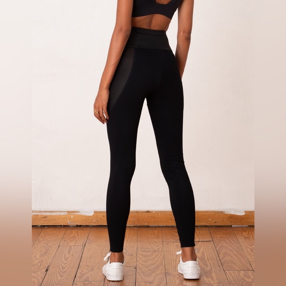 ADAY Throw It Higher Leggings - Picture 3 of 12